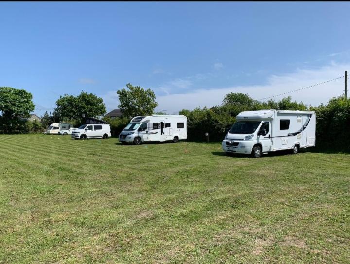 Pen Y Buarth Pod - Caravan Site Карнарфон Екстериор снимка
