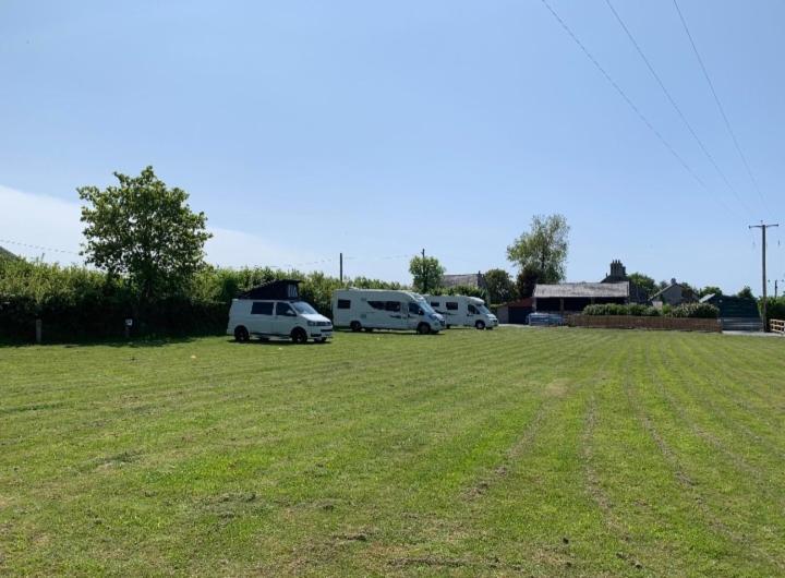 Pen Y Buarth Pod - Caravan Site Карнарфон Екстериор снимка